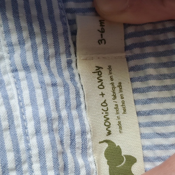 Monica and Andy button up body suit seersucker size 3-6 months - Picture 3 of 3